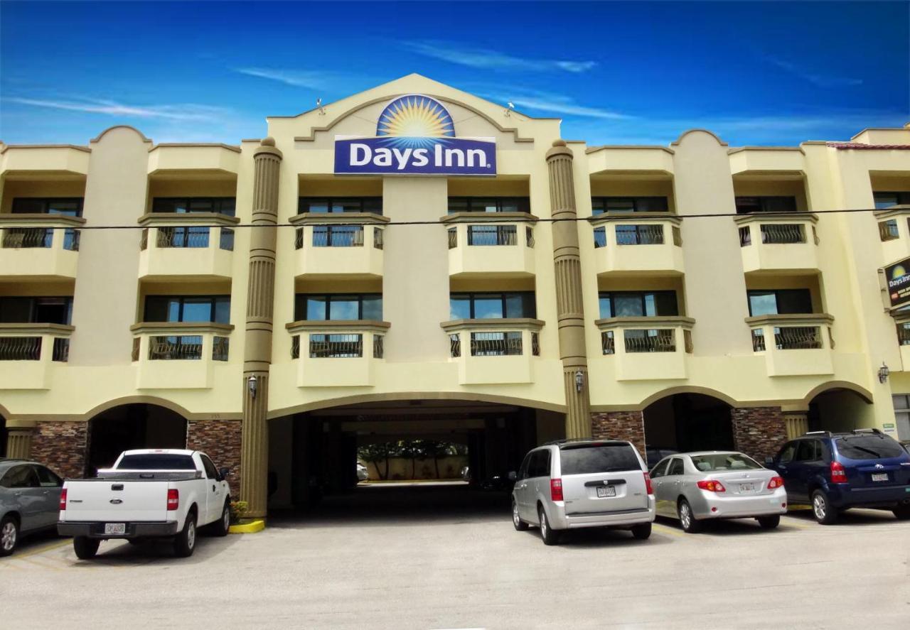 Days Inn Guam - Tamuning Bagian luar foto